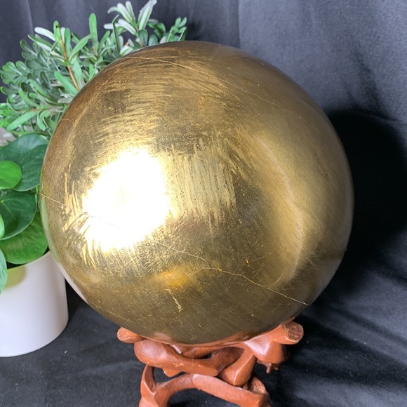 Large 7” diameter gilded solid wood sphere with wooden stand - Picture 6 of 14